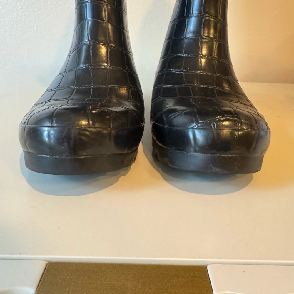 Henri Bendel Black Croc-Patterned Boots - Picture 10 of 12